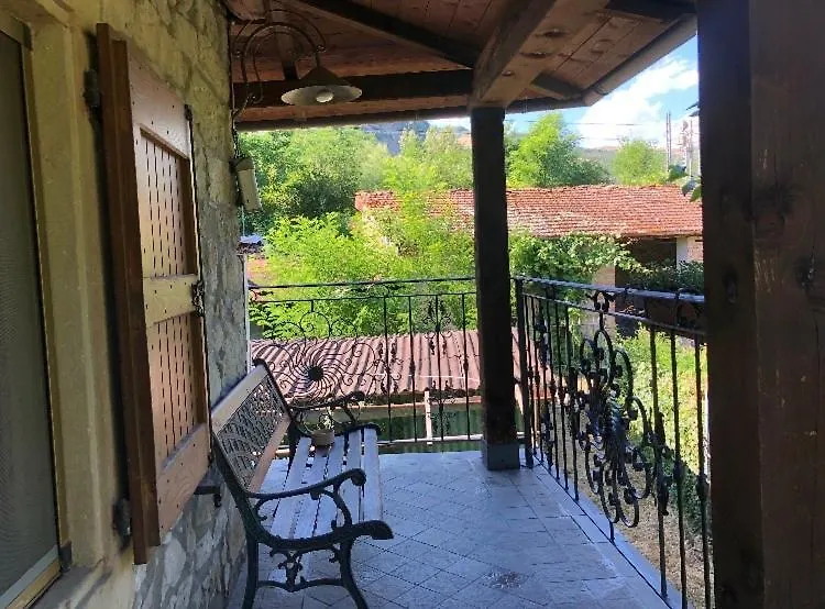 Borgo Magico A Due Passi Dalla Rocchetta Mattei 0*, Riola Italy