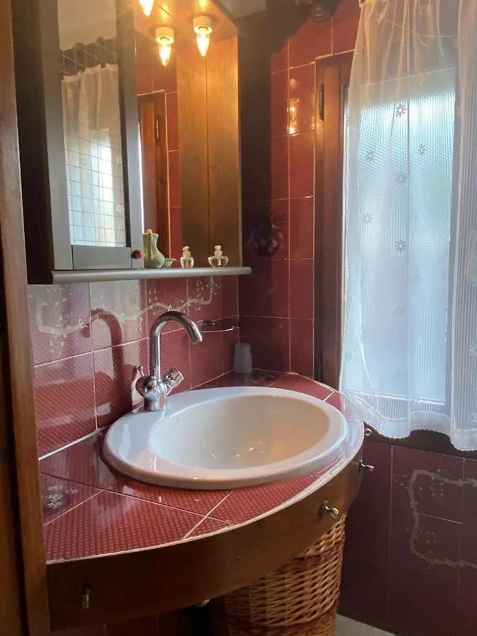 Borgo Magico A Due Passi Dalla Rocchetta Mattei Italy