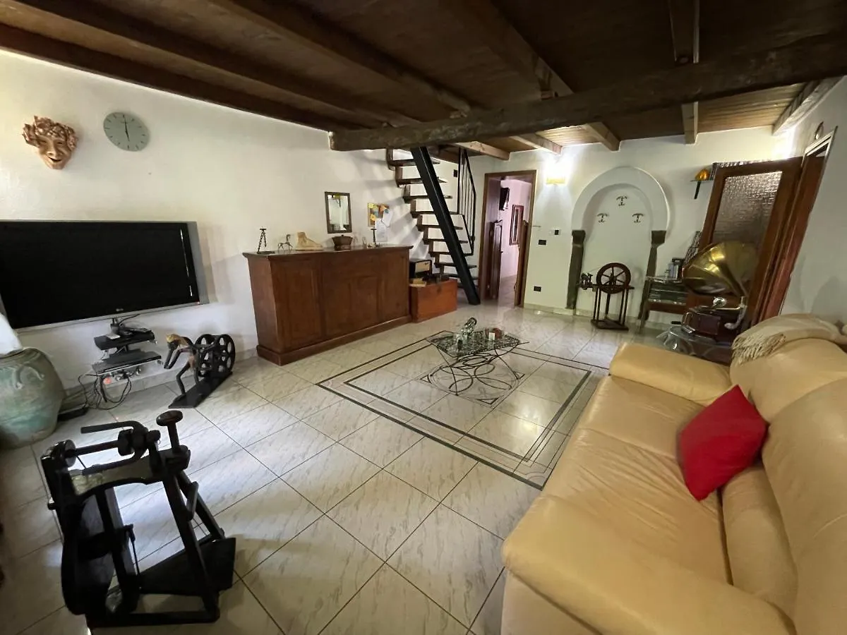 Borgo Magico A Due Passi Dalla Rocchetta Mattei 0*, Riola